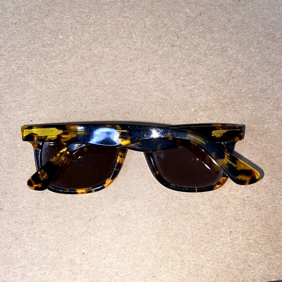 Ernest Hemingway Sunglasses 4721 Polarized Tortoise Unisex - Picture 3 of 7